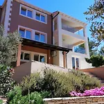 Apartman Milina Korcula A Quiet Mediterranean Retreat Vela Luka