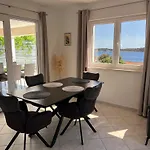 Milina Korcula A Quiet Mediterranean Retreat Apartman Vela Luka