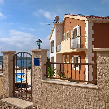 Milina Korcula Apartamento *